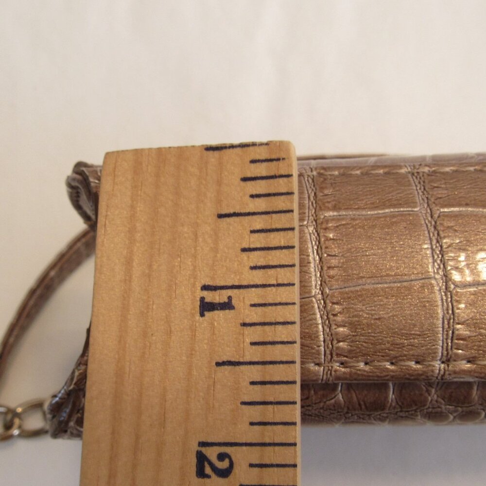 Liz Claiborne Metallic Champagne Gold Faux Croc L Flap Purse with Chain Strap - Picture 8 of 8